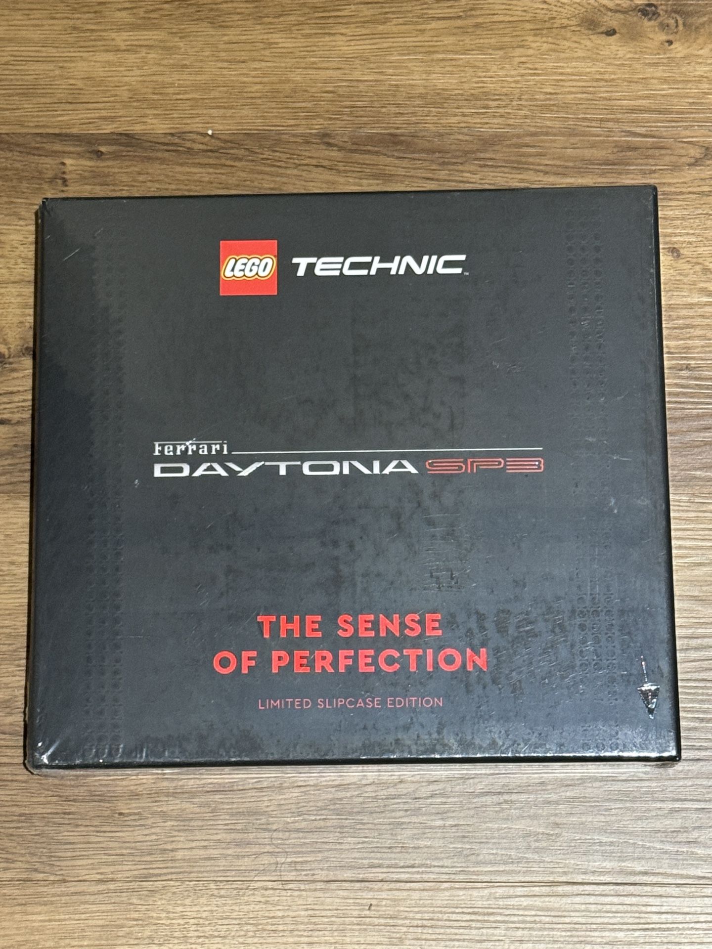 LEGO Ferrari Daytona SP3 Sense Of Perfection Book #1101/5000 NEW SEALED