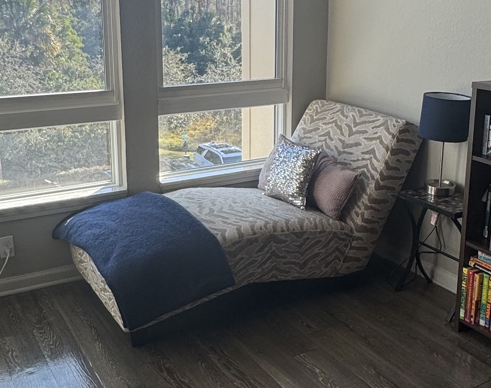 Chaise Chair