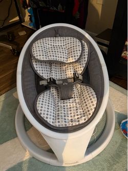 Munchkin baby swing