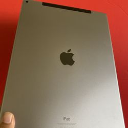 128GB Apple IPad Pro 12.9” (Retina /Touch ID / IOS 15) WiFi + cellular (T-Mobile / AT&T/ Verizon / LTE) with Accesories (Apple pencil supported)