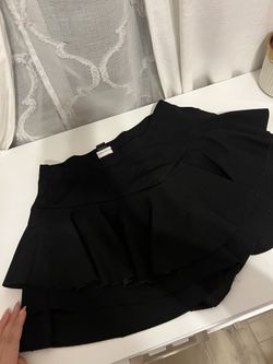 SHEIN Black Skort 