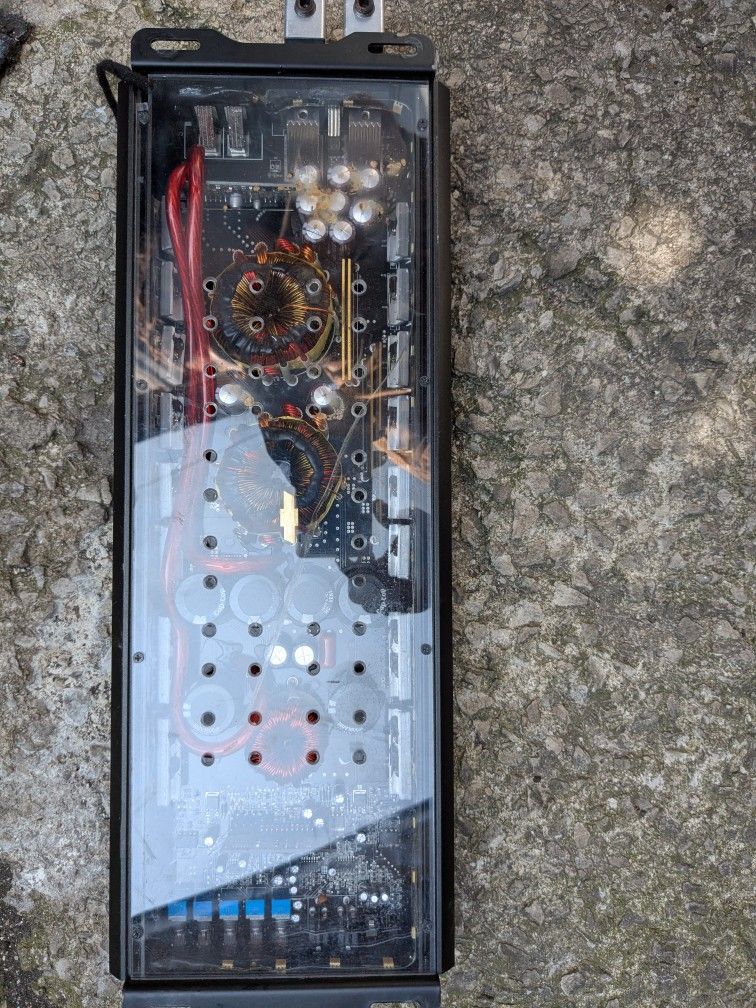 AP 2000 Amp