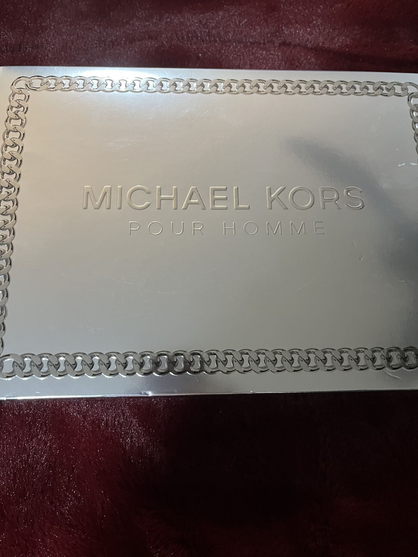 Michael Kors , Versace, Guess