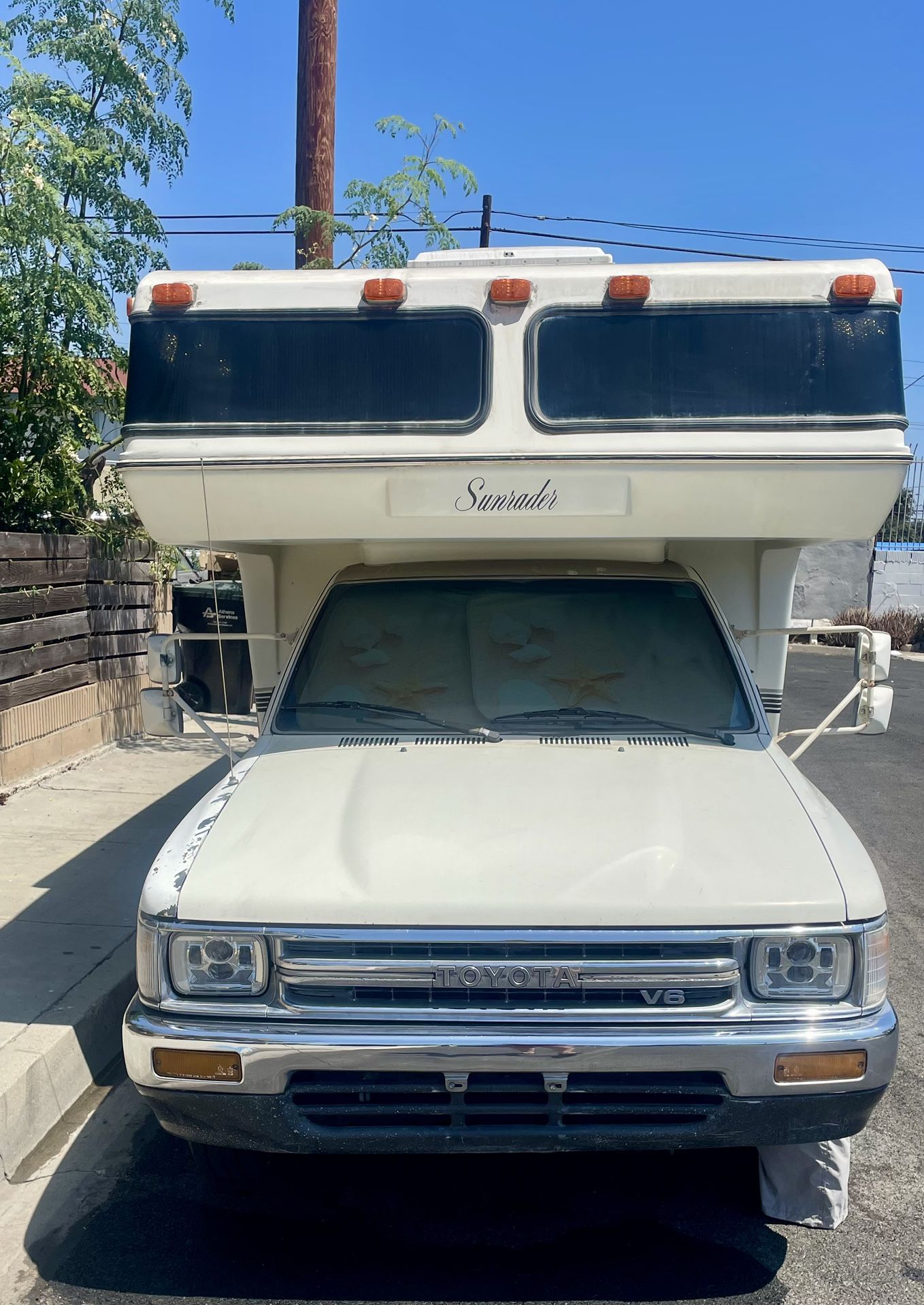 1990 Toyota Sunrader