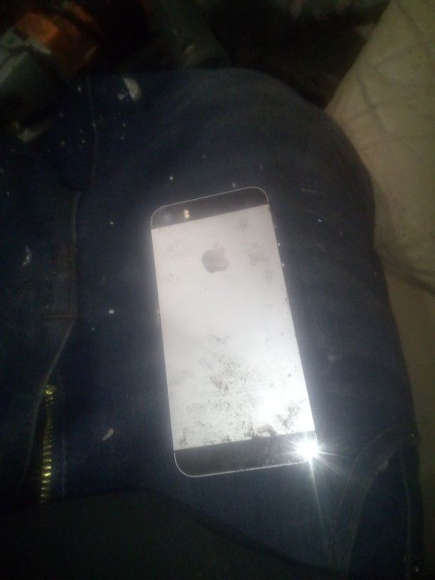 Broken I Phone