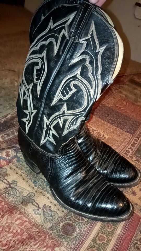 Lizard Skinned Cowboy Boots