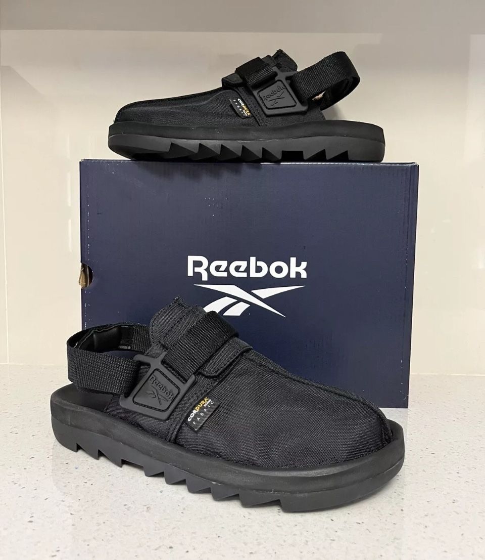 Reebok Beatnik Sandles Retail 120$