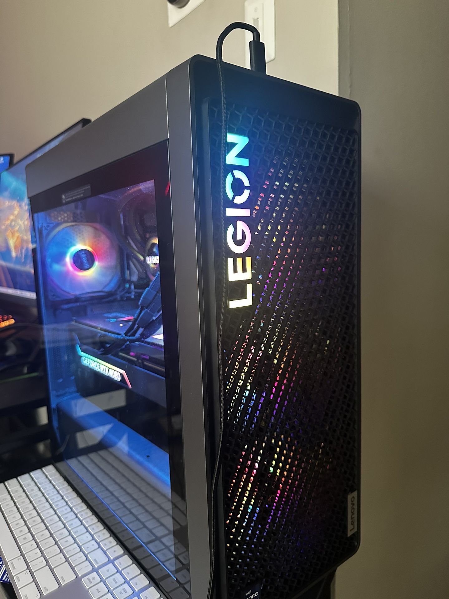 Lenovo Gaming Pc And Monitor