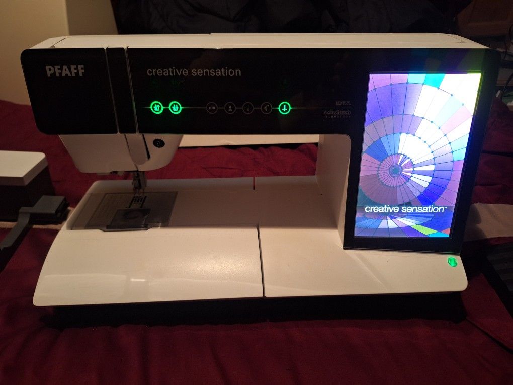 Pfaff Sewing/Embroidery/Quilting Machine