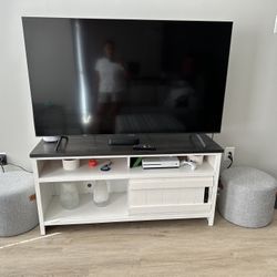 Raymour And Flanigan TV Stand 