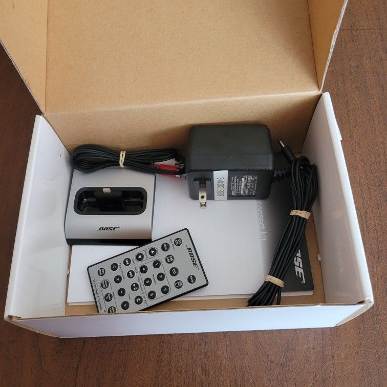 Bose Wave Connect Kit iPod (contact info removed) Complete w/ Power Supply, Remote,
Cables. New, open box. UPC 0(contact info removed).