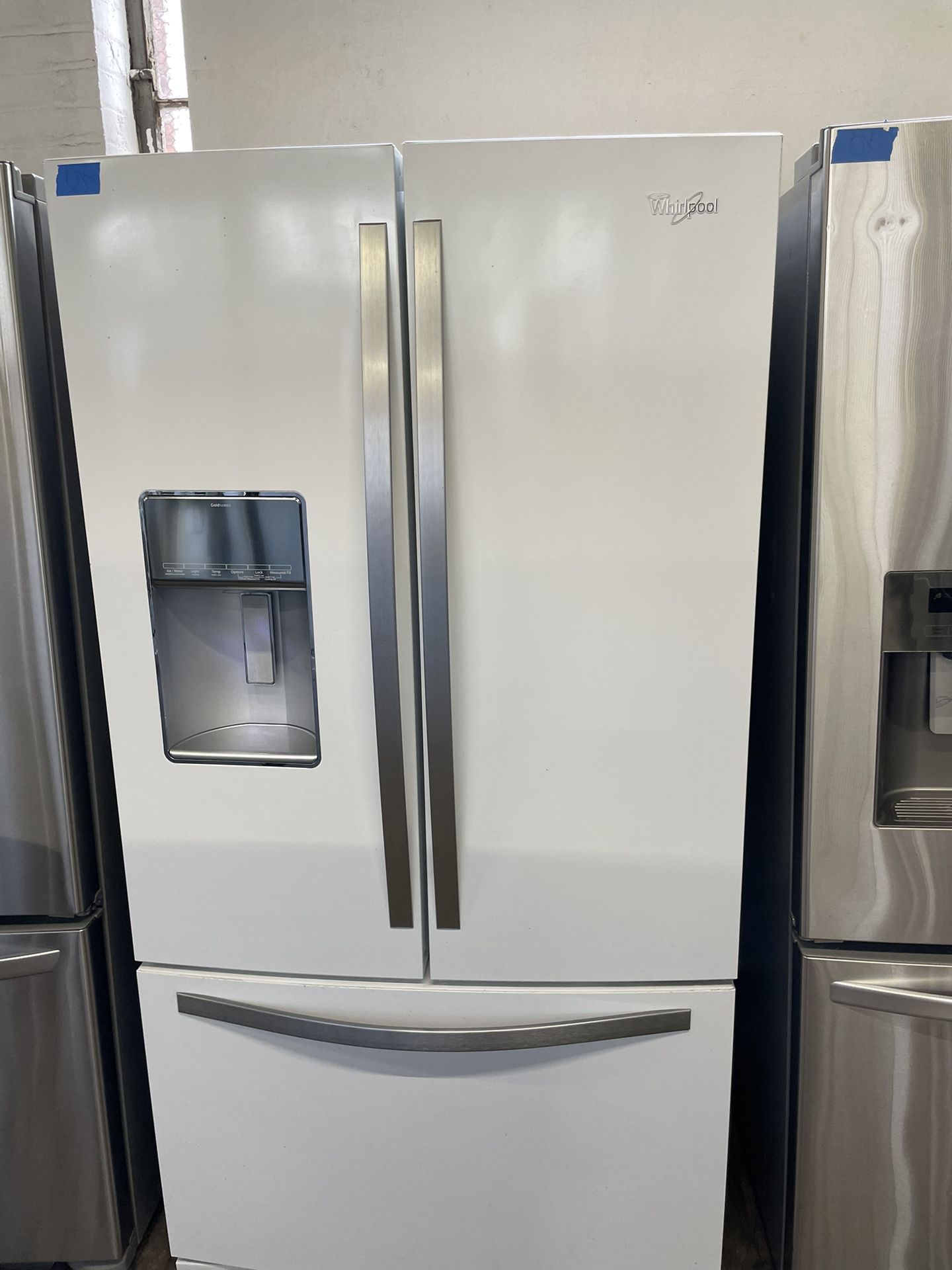 36” in wide whirlpool frige use like new perfect working