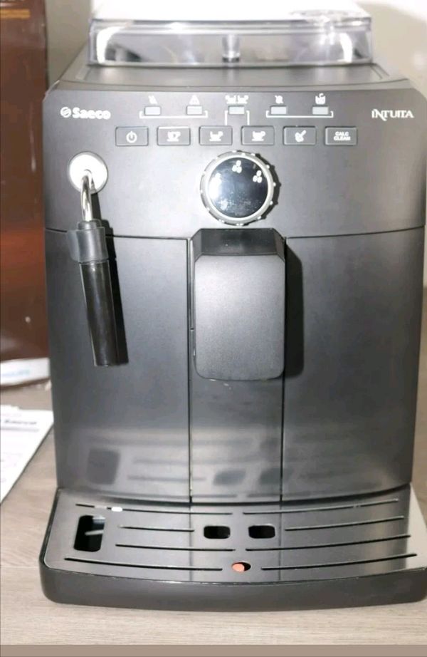 Saeco Intuita HD8750 Superautomatic Espresso Machine for Sale in San