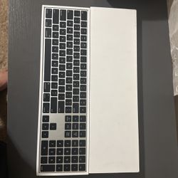 Apple Magic Keyboard 