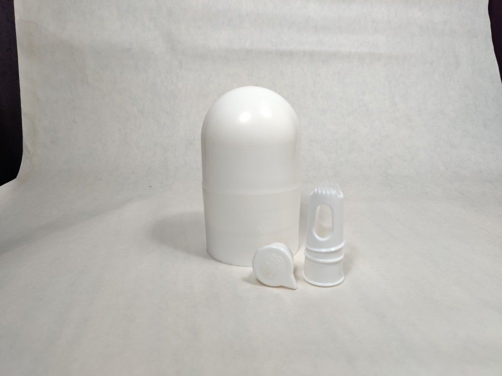 Pampered Chef Lemonaid Lemon Juicer & Storage