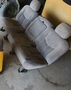 Gmc yukon seats