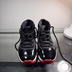 Air Jordan 11 Retro Size 8y