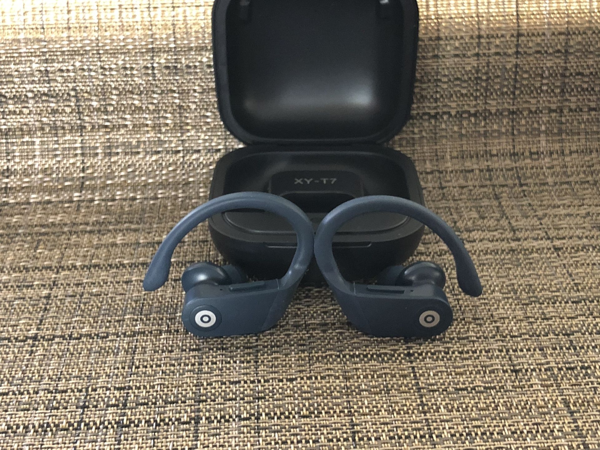 XY-T7 Bluetooth Earbuds