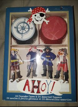 NEW pirate cupcake paper liners and tooth picks with pirate shapes $5 FIRM