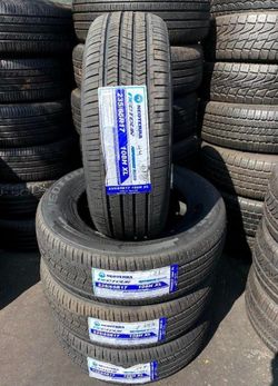 235 65 17 New Set Of Tires 
