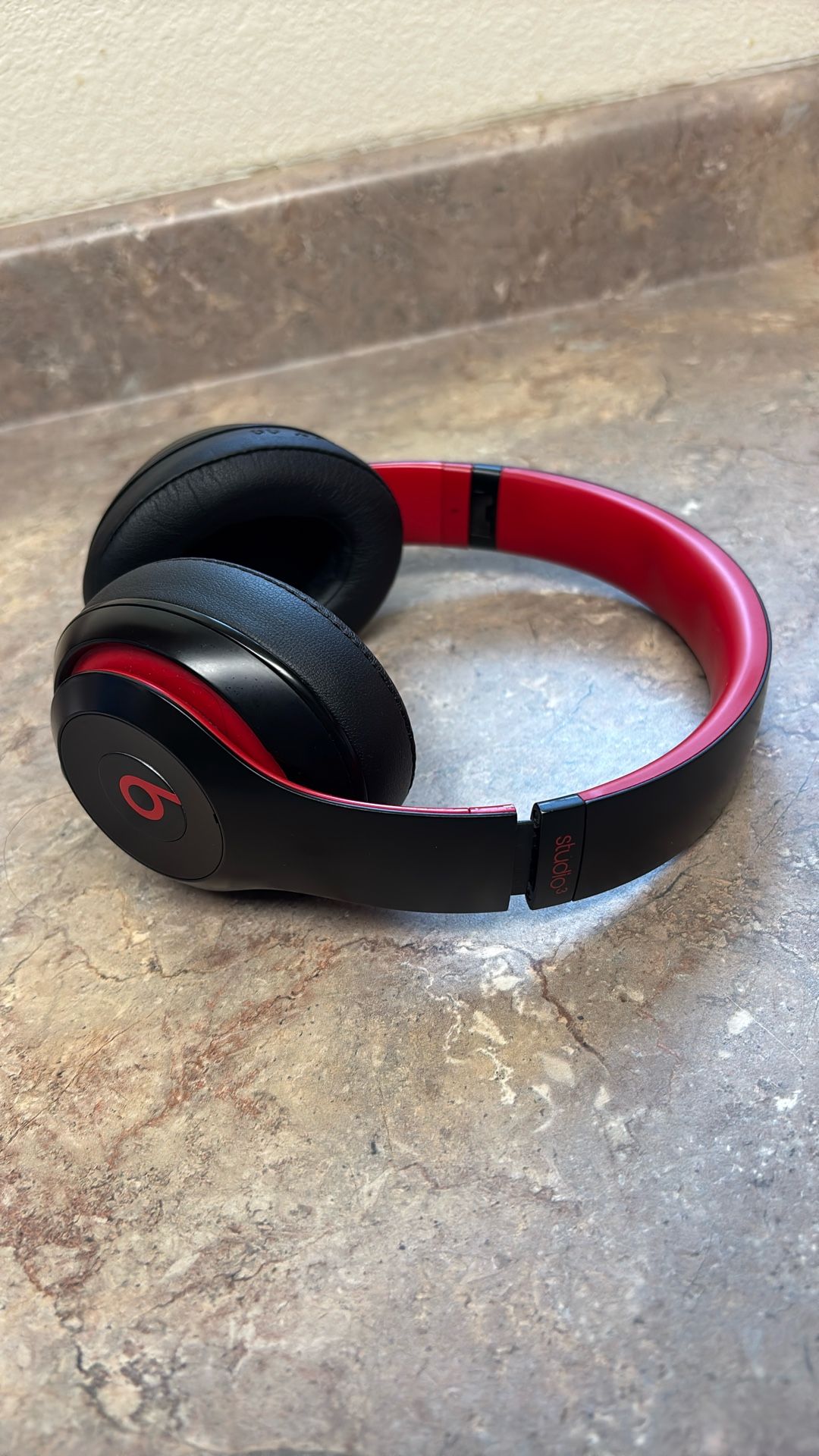 Beats Studio3 Headphones π§