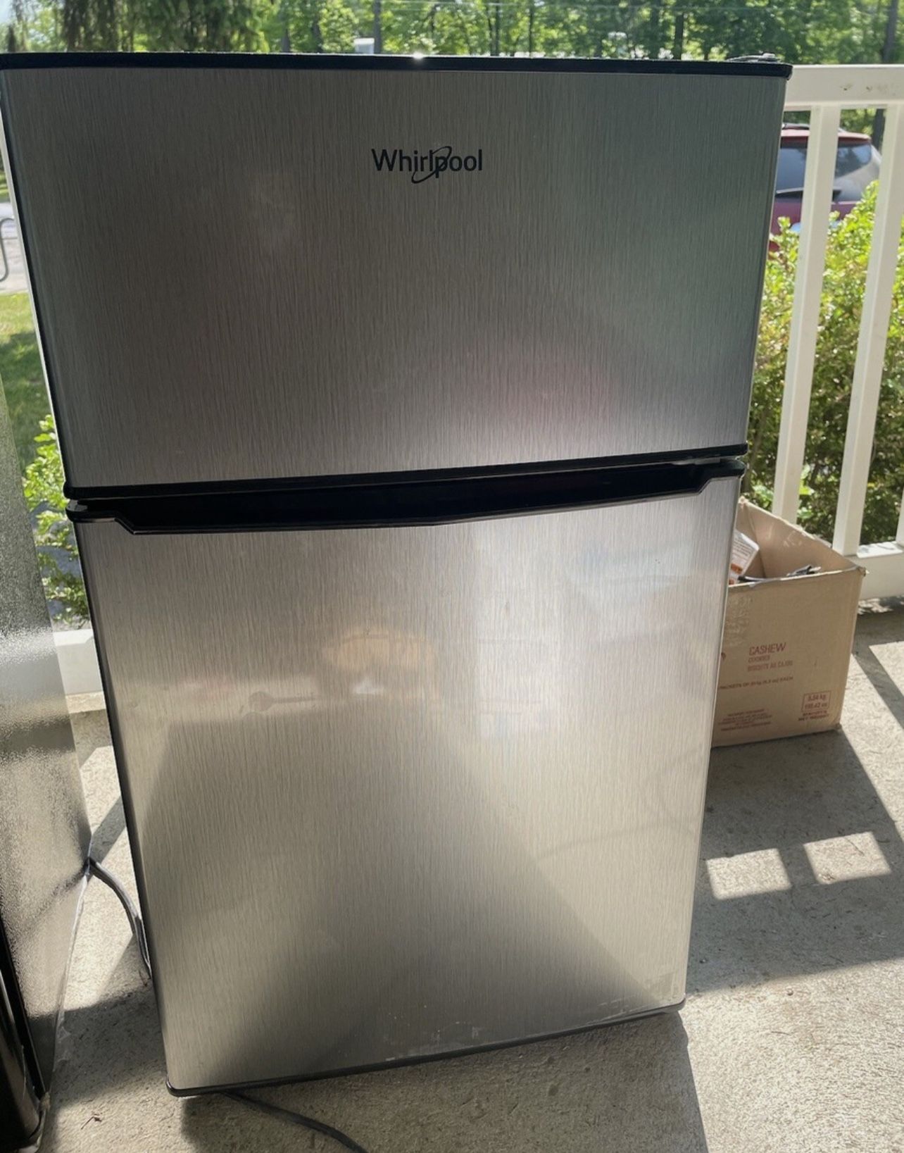 Whirlpool Mini Fridge And Freezer