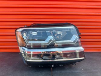 2018- 2019 -2020 Volkswagen VW Atlas Right Passenger Side LED Headlight OEM