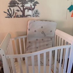 4-In-1 Convertible Mini Crib In White / Matress Included