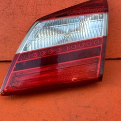 2012 2013 2014 HYUNDAI GENESIS RIGHT SIDE INNER TAIL LIGHT OEM