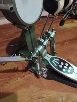 Pearl double base pedal