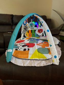 Baby Einstein 4-in-1 Kickin&Tunes Music and Language Discovery Play Gym