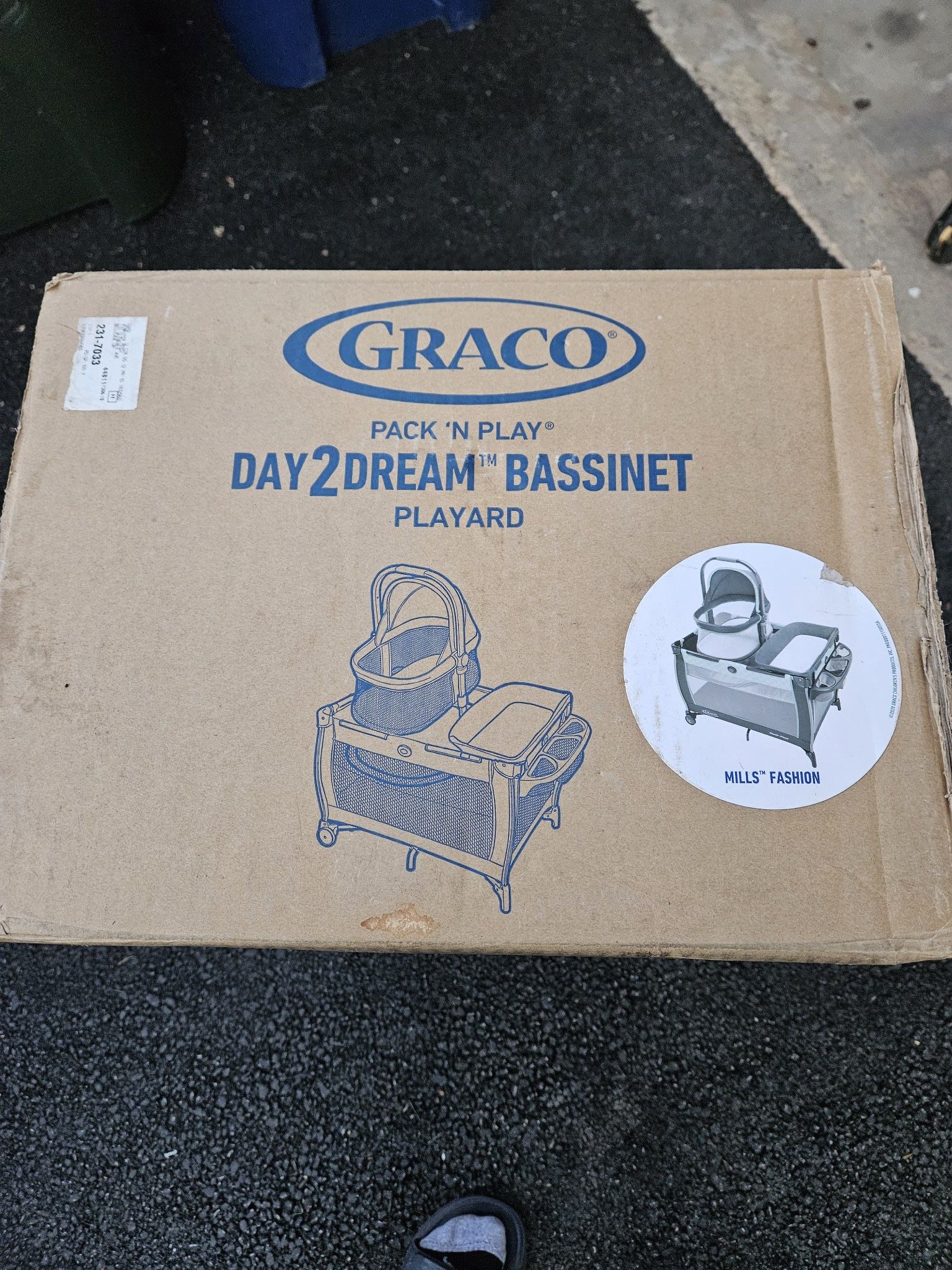 **BRAND NEW** Graco pack 'n Play Day2Dream Travel Bassinet