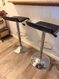 Bar stools adjustable height