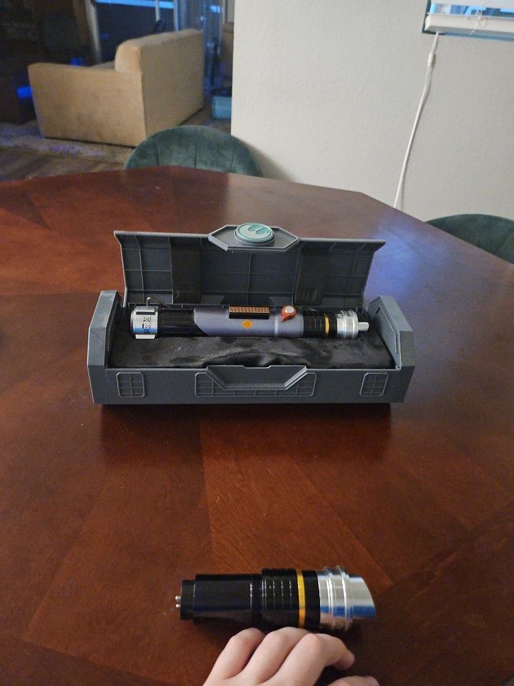 DISNEY PARKS EZRA BRIDGE LEGACY LIGHTSABER