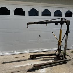 Engine lift cherry picker