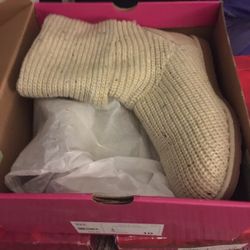 New ladies boots size 10 only $25 each see other pictures