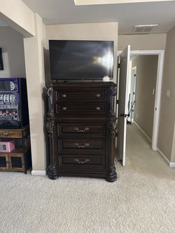 King size Bedroom Set