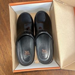 Black Danskos Size 39