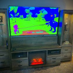 Fire place/ TV Stand / Entertainment Center 