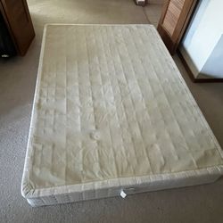 Free Box Spring (Full)