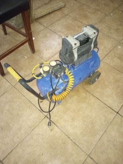 Portable Air Compressor with Coil Hose