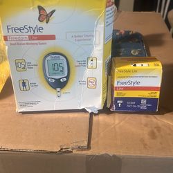 FreeStyle glucose, Reader And Test Strips