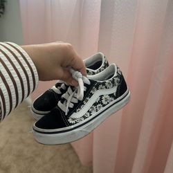 Girls Vans 