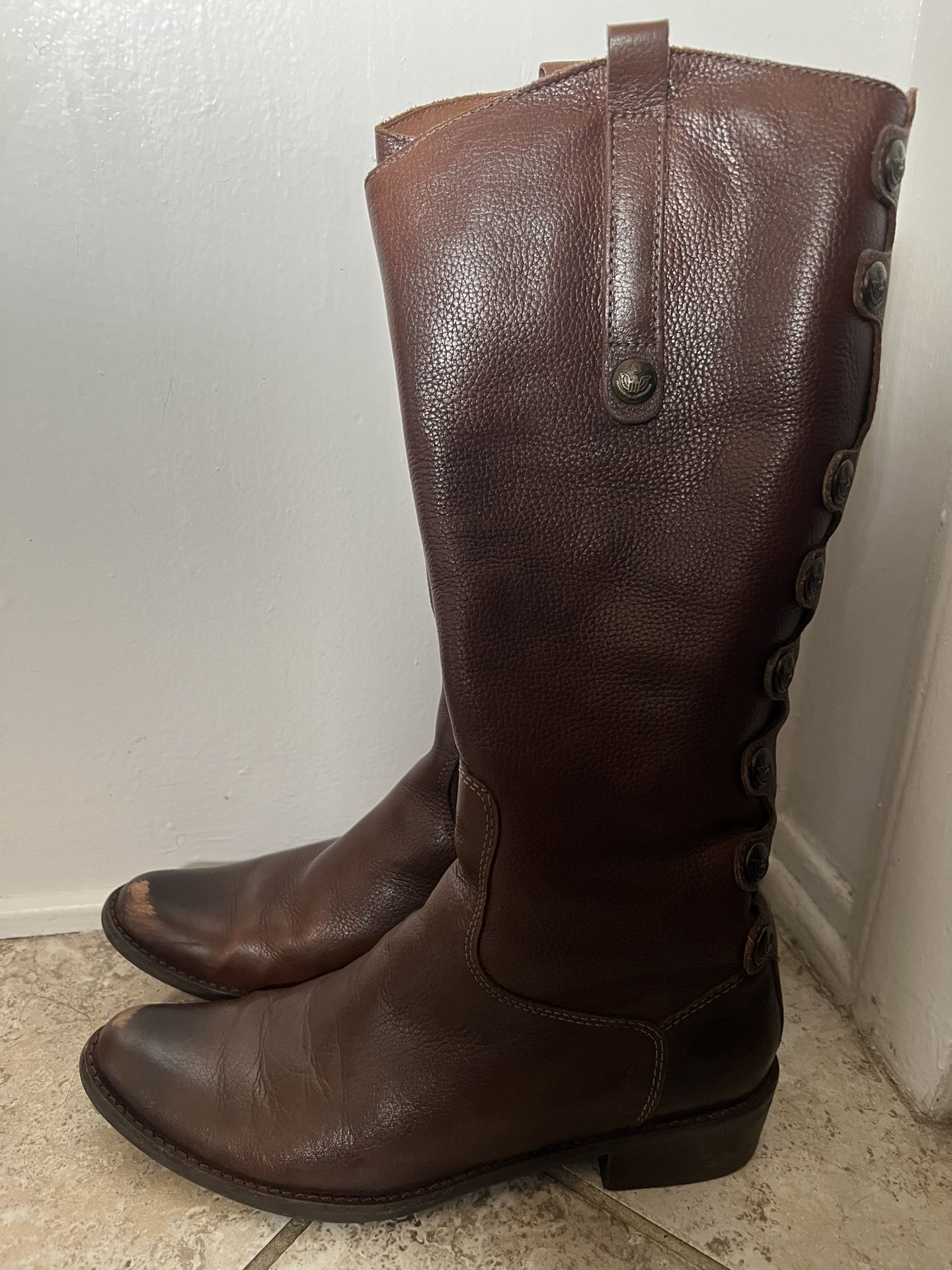 Women’s Soft Brown Leather Tall Boots