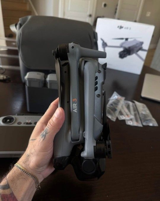 DJI AIR 3 , combo RC 2