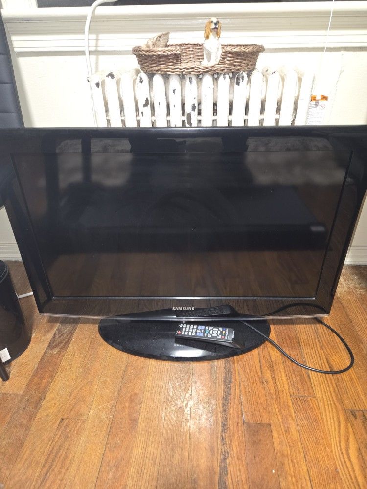 Flat Screen TV