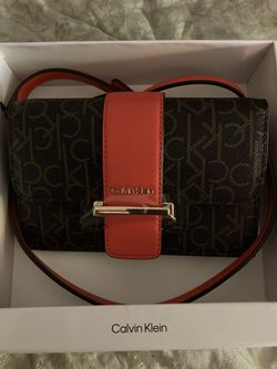 Calvin Klien purse