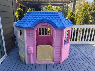 Kids Playhouse - Little Trikes [Excellent condition]