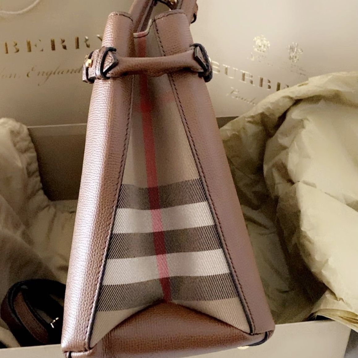 Authentic Burberry Purse for Sale in Rocklin, CA - OfferUp