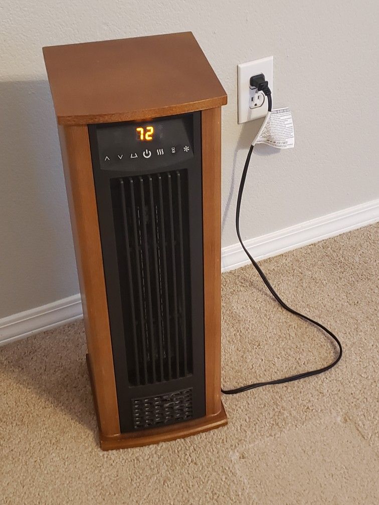 Mainstays Infrared Quartz Wood Pedestal Space Heater and Fan for Sale in  Salem, OR - OfferUp
